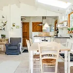 2 Bedroom Gorgeous In Neksø