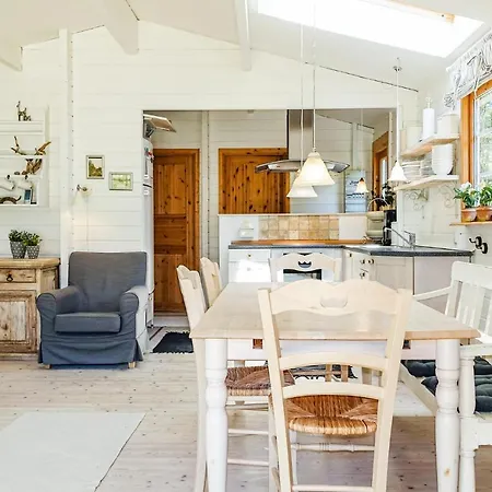 2 Bedroom Gorgeous In Neksø