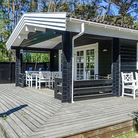 2 Bedroom Gorgeous In *